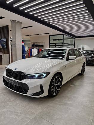 BMW 330e 2.0 16V TURBO HÍBRIDO M SPORT AUTOMÁTICO BMW 330e 2.0 16V TURBO HÍBRIDO M SPORT AUTOMÁTICO